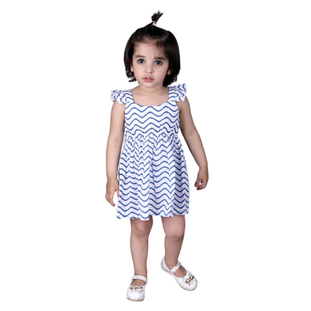 features material 100 organic cotton the actual product may differ 
features material 100 organic cotton the actual product may differ