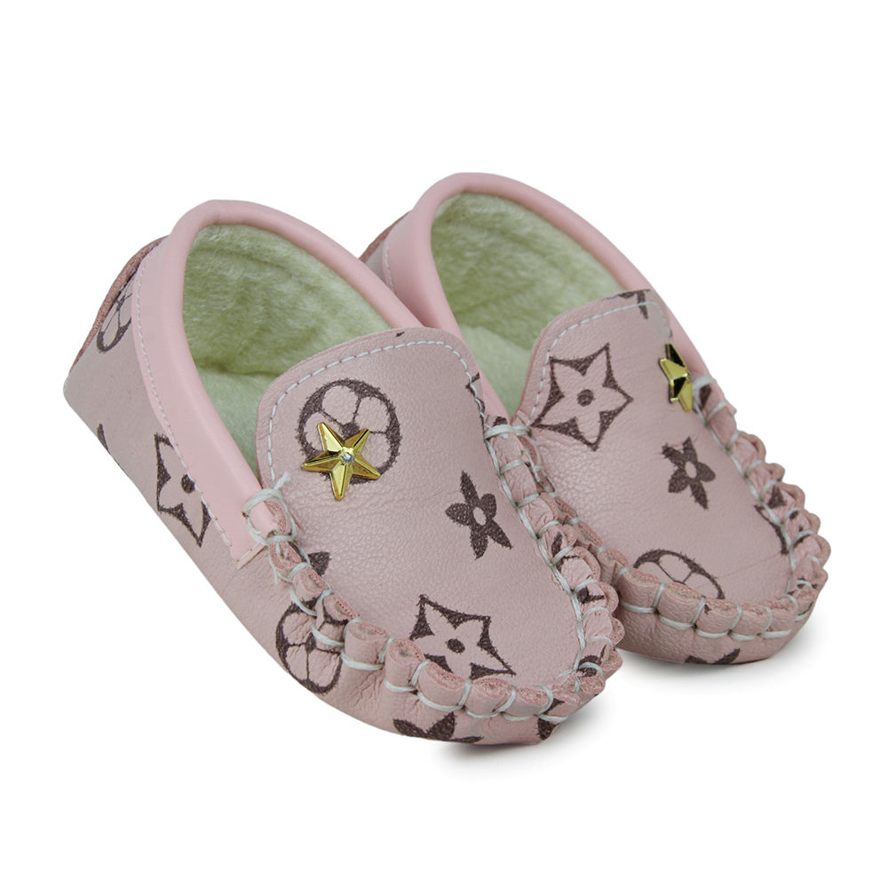 features upper material synthetic leather sole material 100 synthetic leather