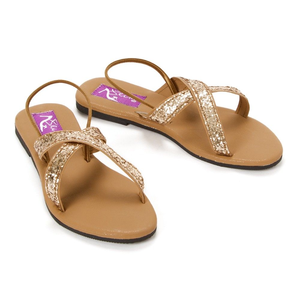 

elevate your daughter s style statement by getting her these