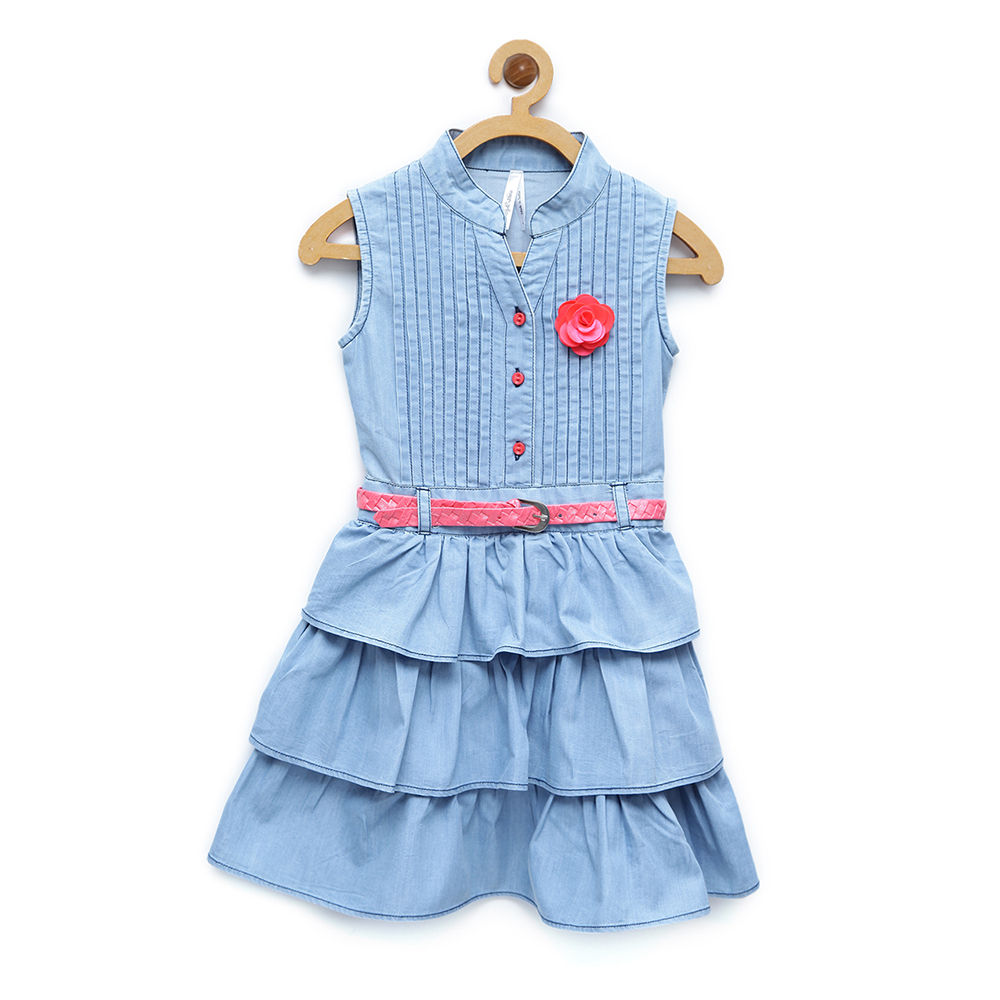 

features fabric denim round neck sleeveless actual product may slightly