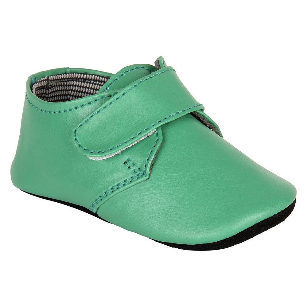 

features strap closure material pu what s included 1 pair