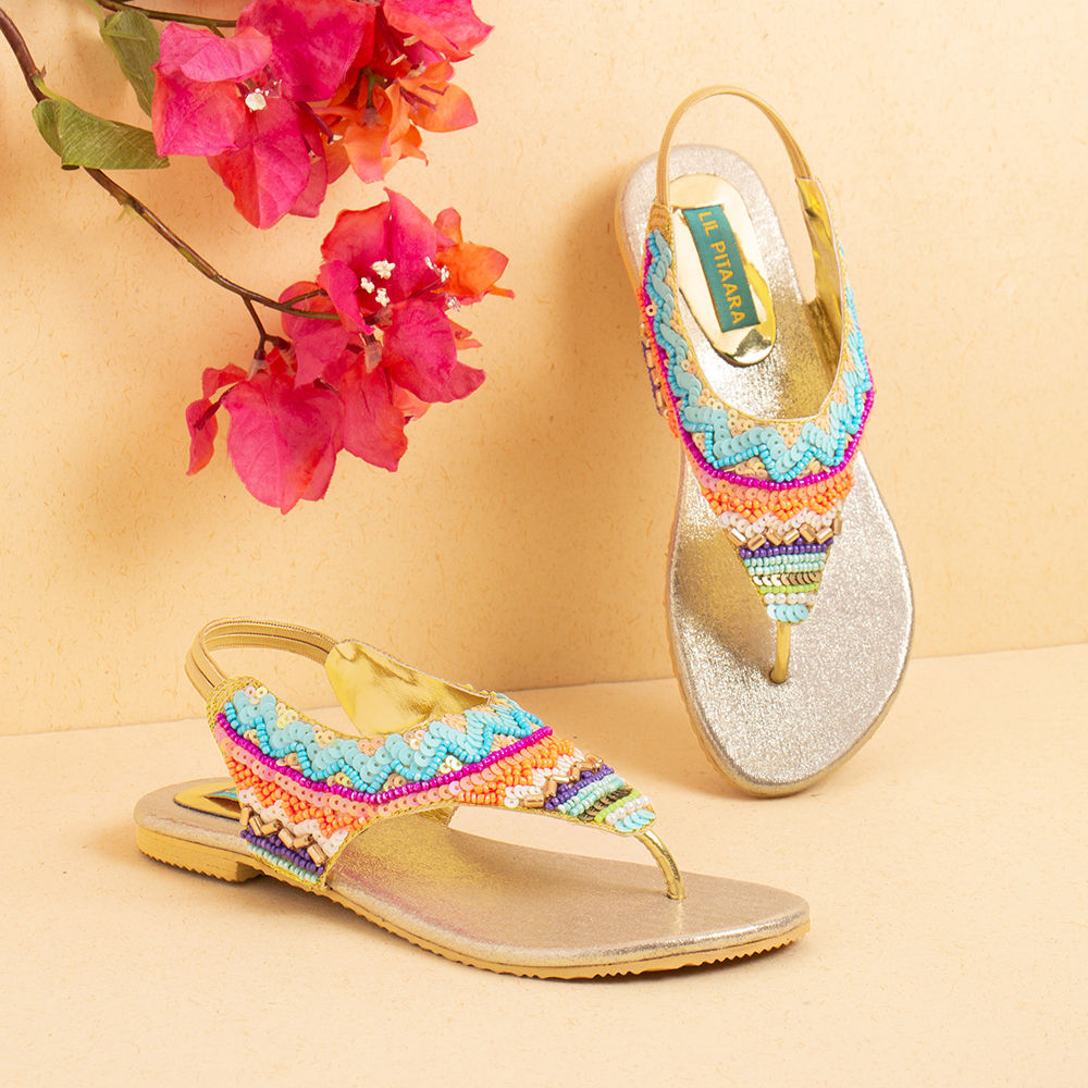 

features upper material zari designed for perfect fit the actual