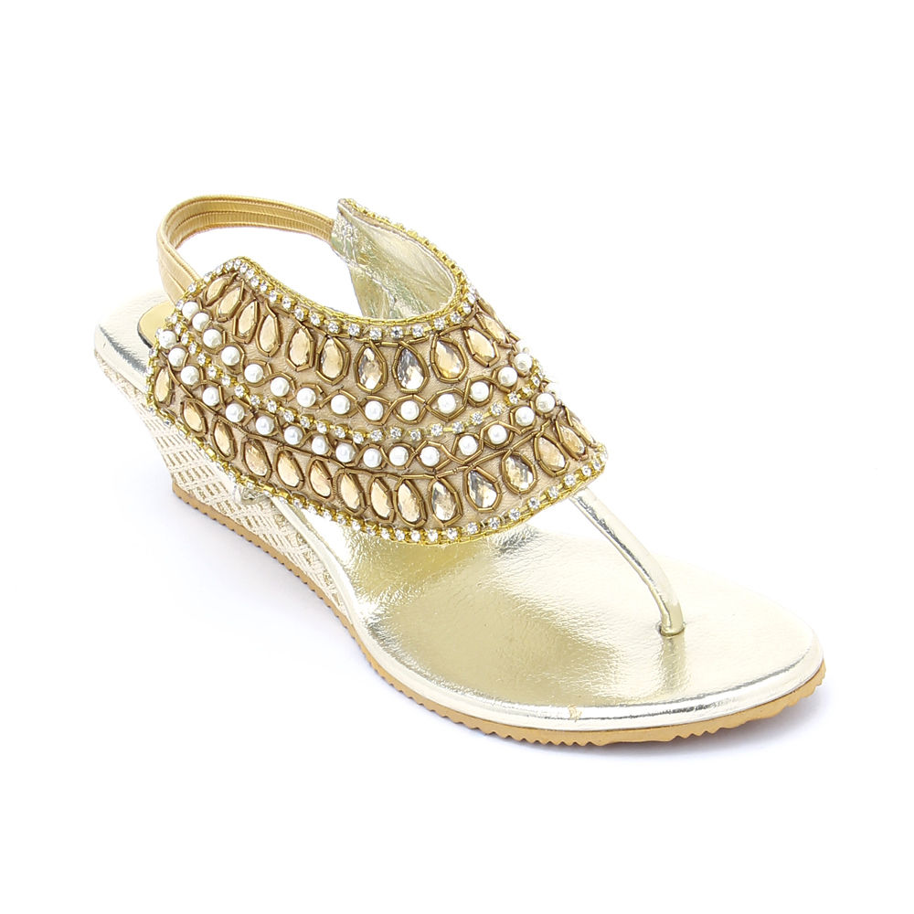 Buy Wedges Golden Sandal for Women Online in India - Funku Retail  Enterprises at Rs 399.00, New Delhi | ID: 2852585748755