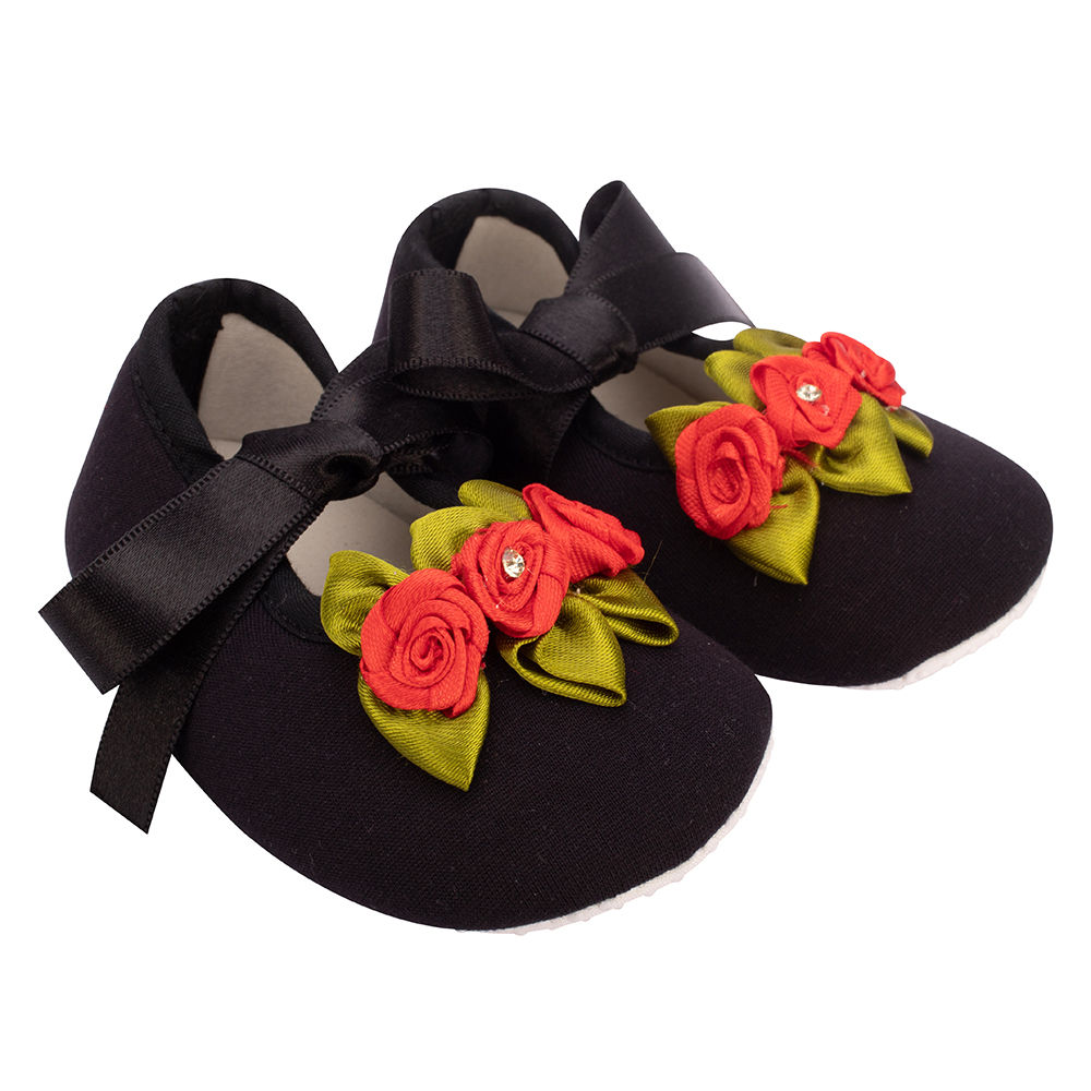 

features light weight upper material hoisery inner material cotton the
