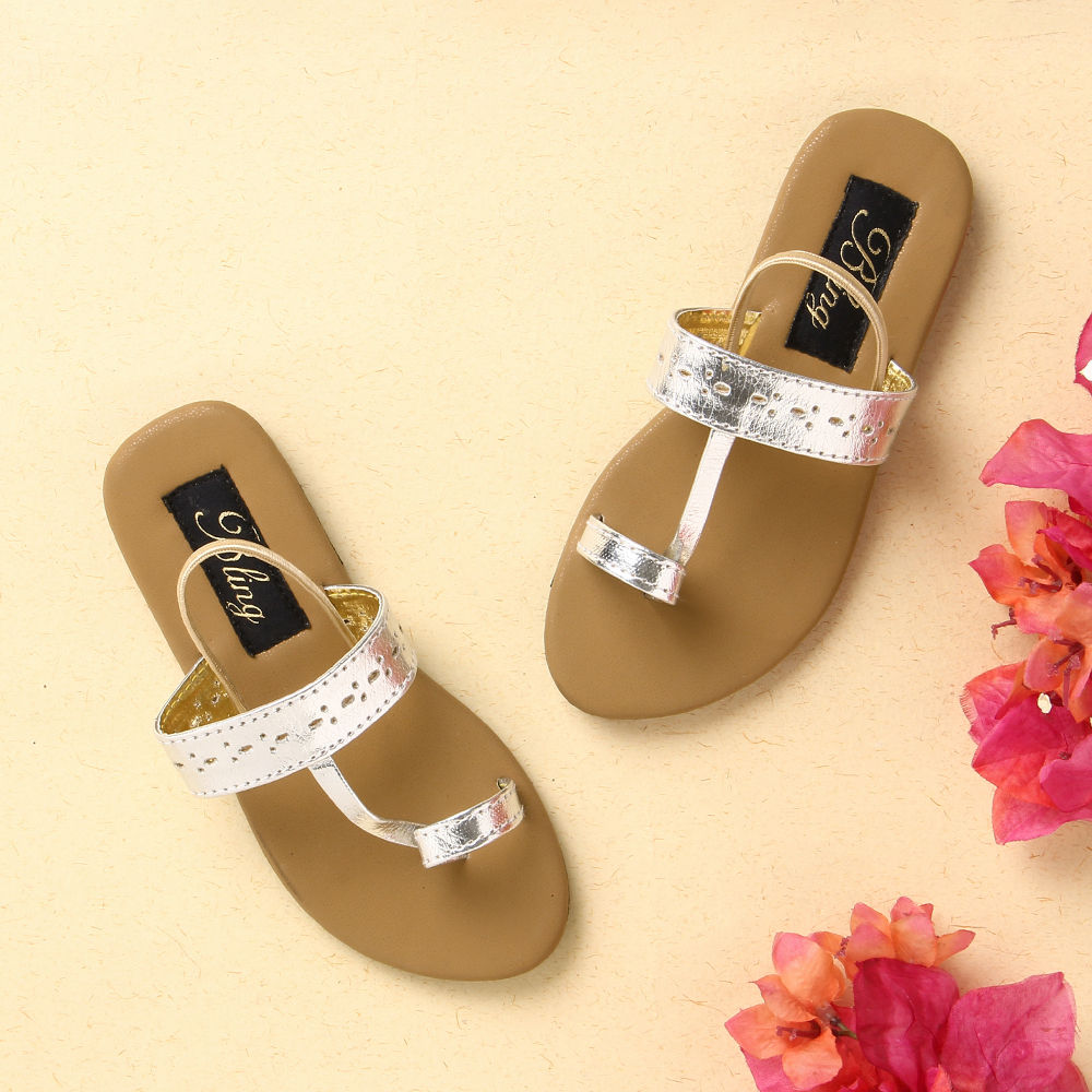 

features upper material artificial leather sole material pvc the actual