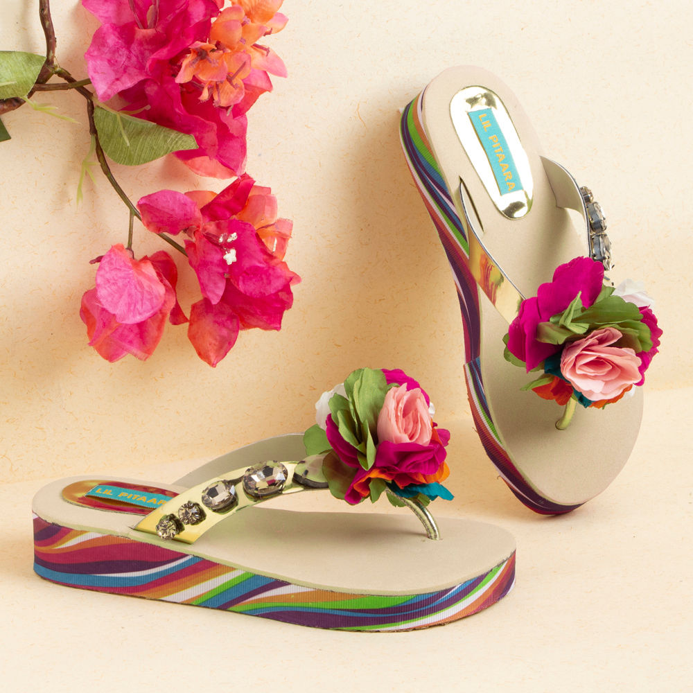 Buy Multi Flower Sandals online @ ₹899 