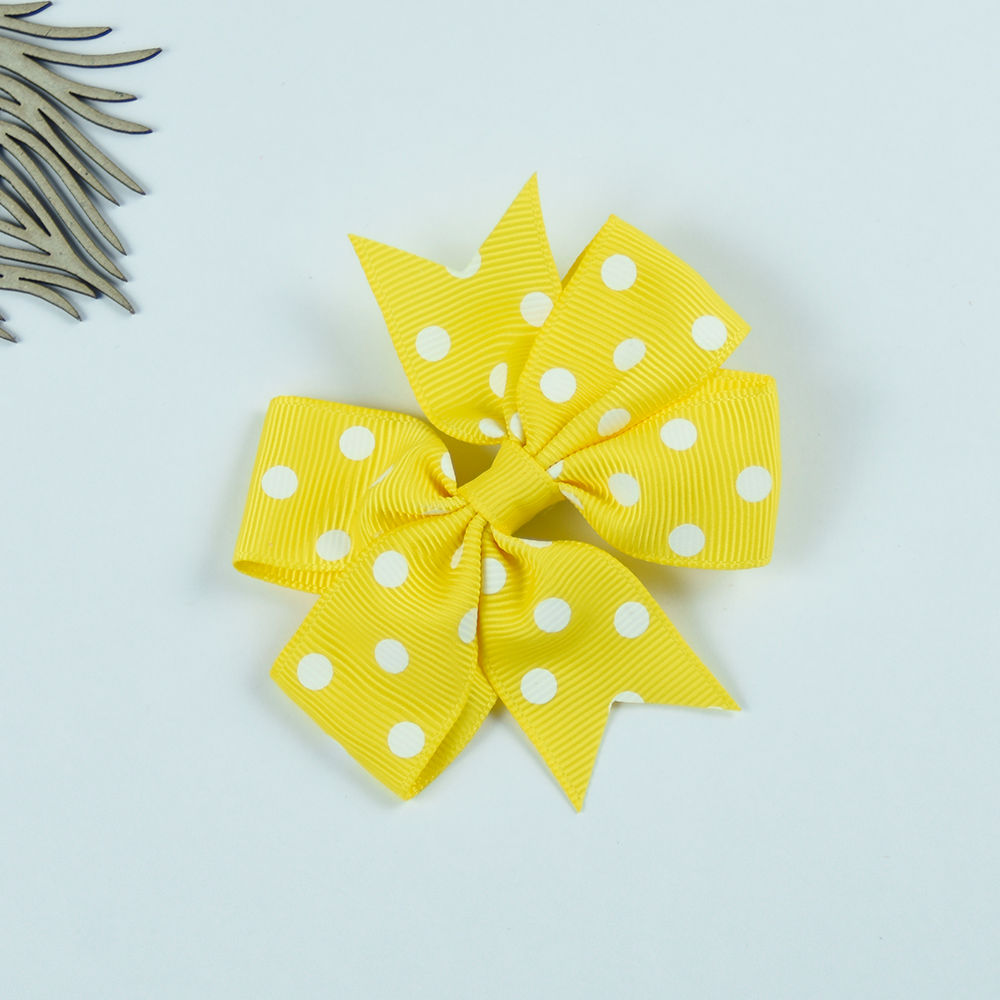 

dress your little girl in this lovely accessories and make