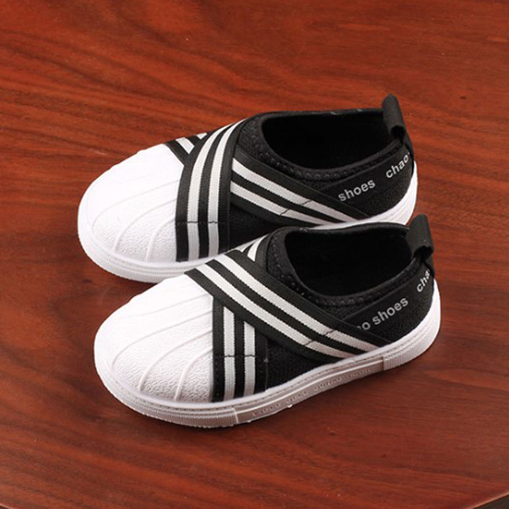 white stripe shoes