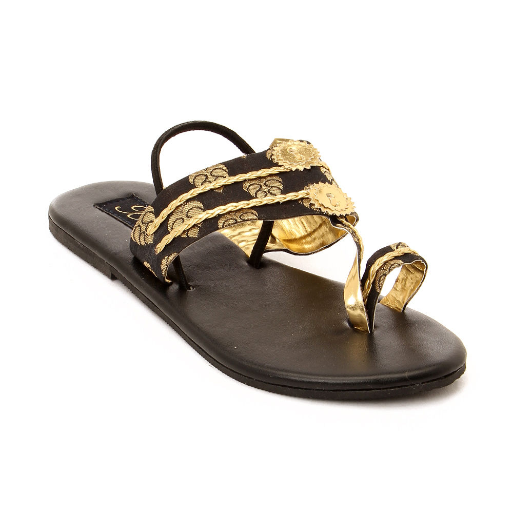 

features upper material fabric sole material pvc the actual product