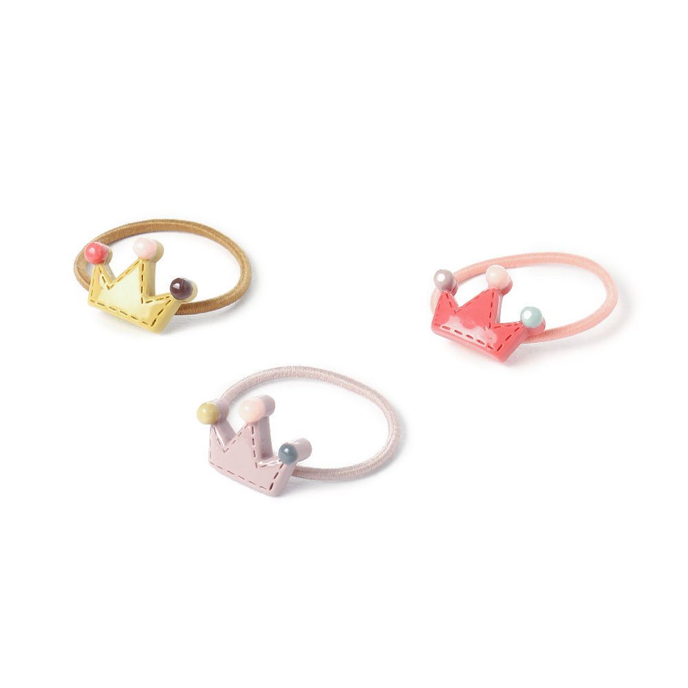 

dress your little girl in this lovely accessories and make