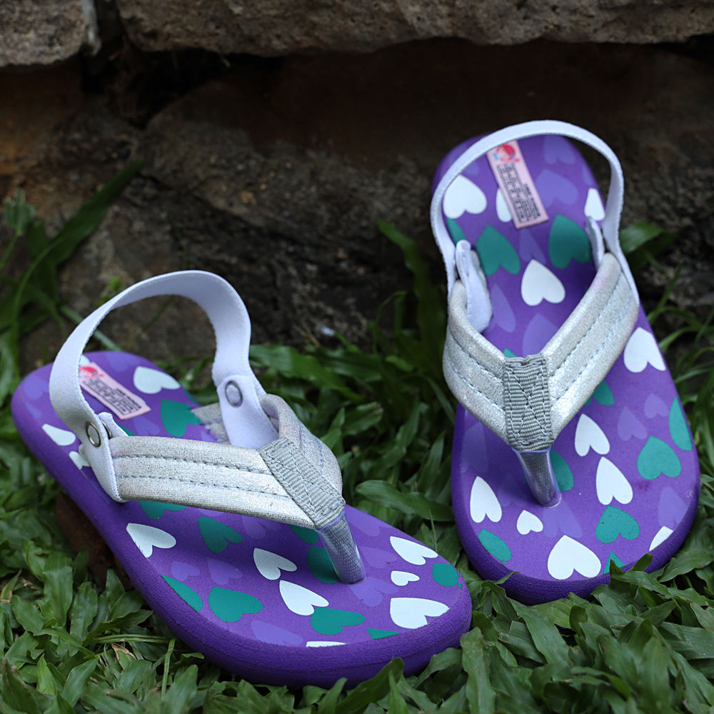 girls purple flip flops