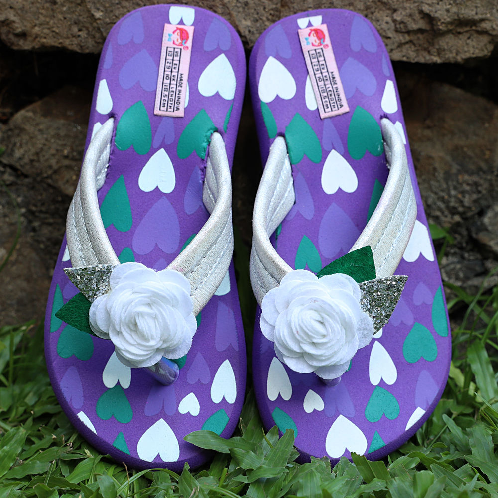 girls purple flip flops