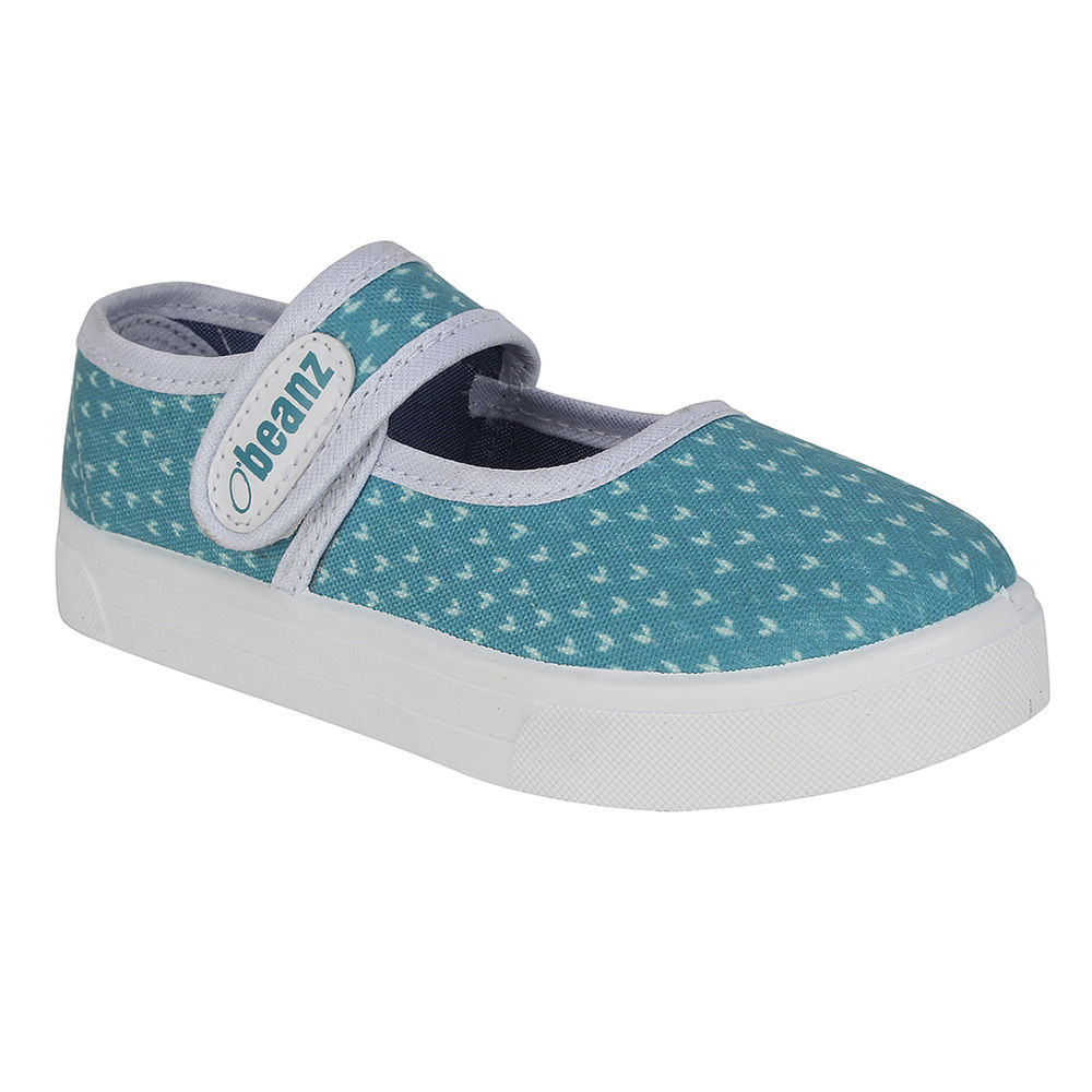 

features fastening strap upper materiel nbsp canvas sole material pvc