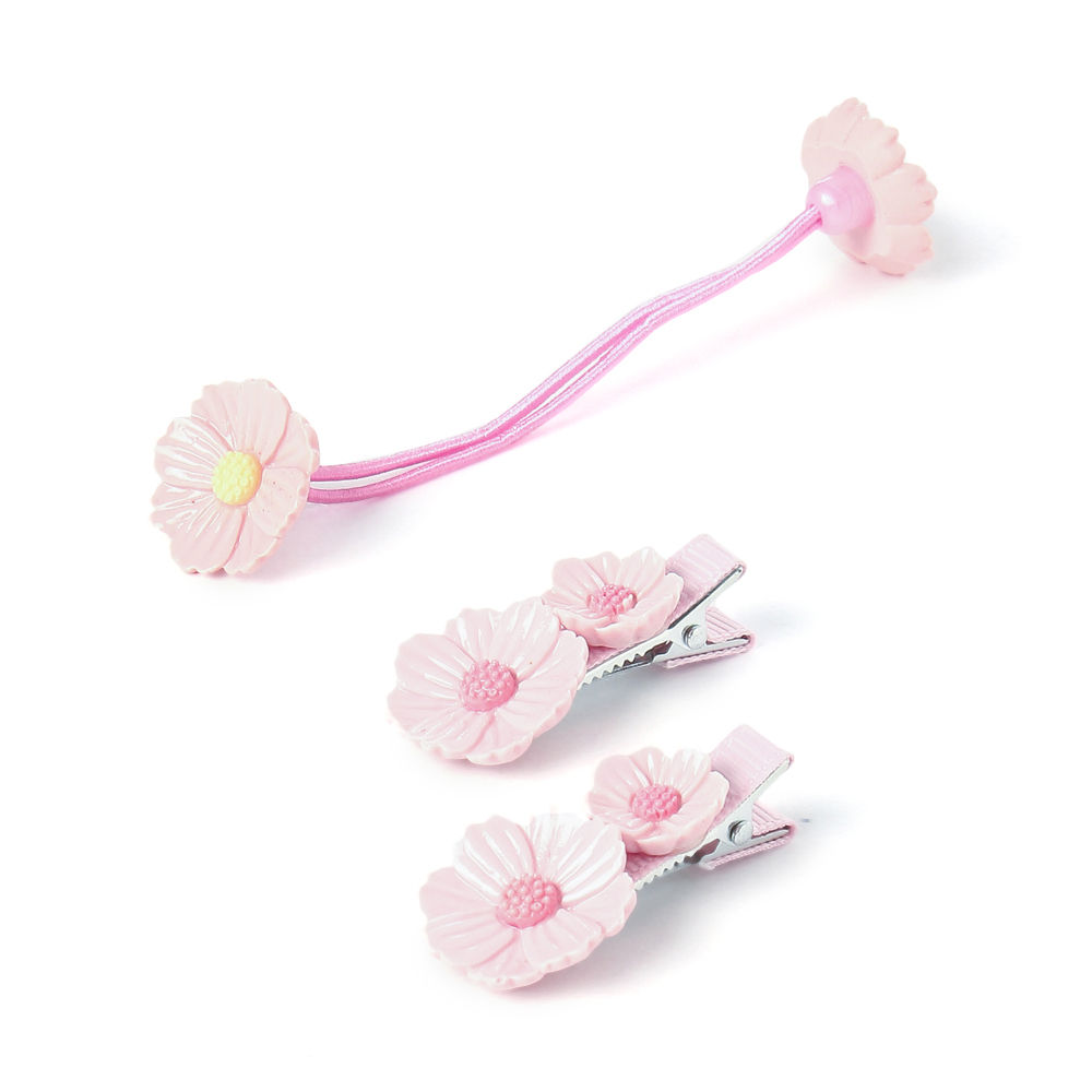 

dress your little girl in this lovely accessories and make