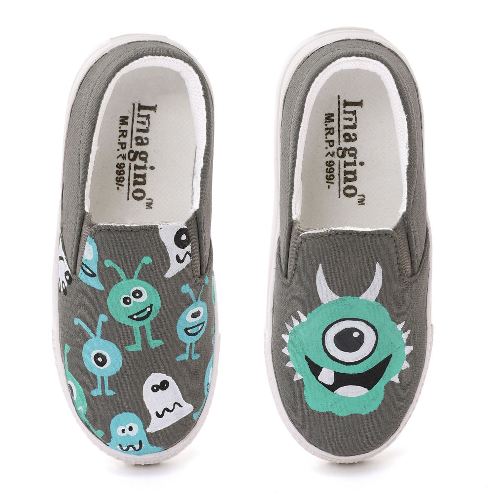 

features upper material canvas sole material rubber the actual product