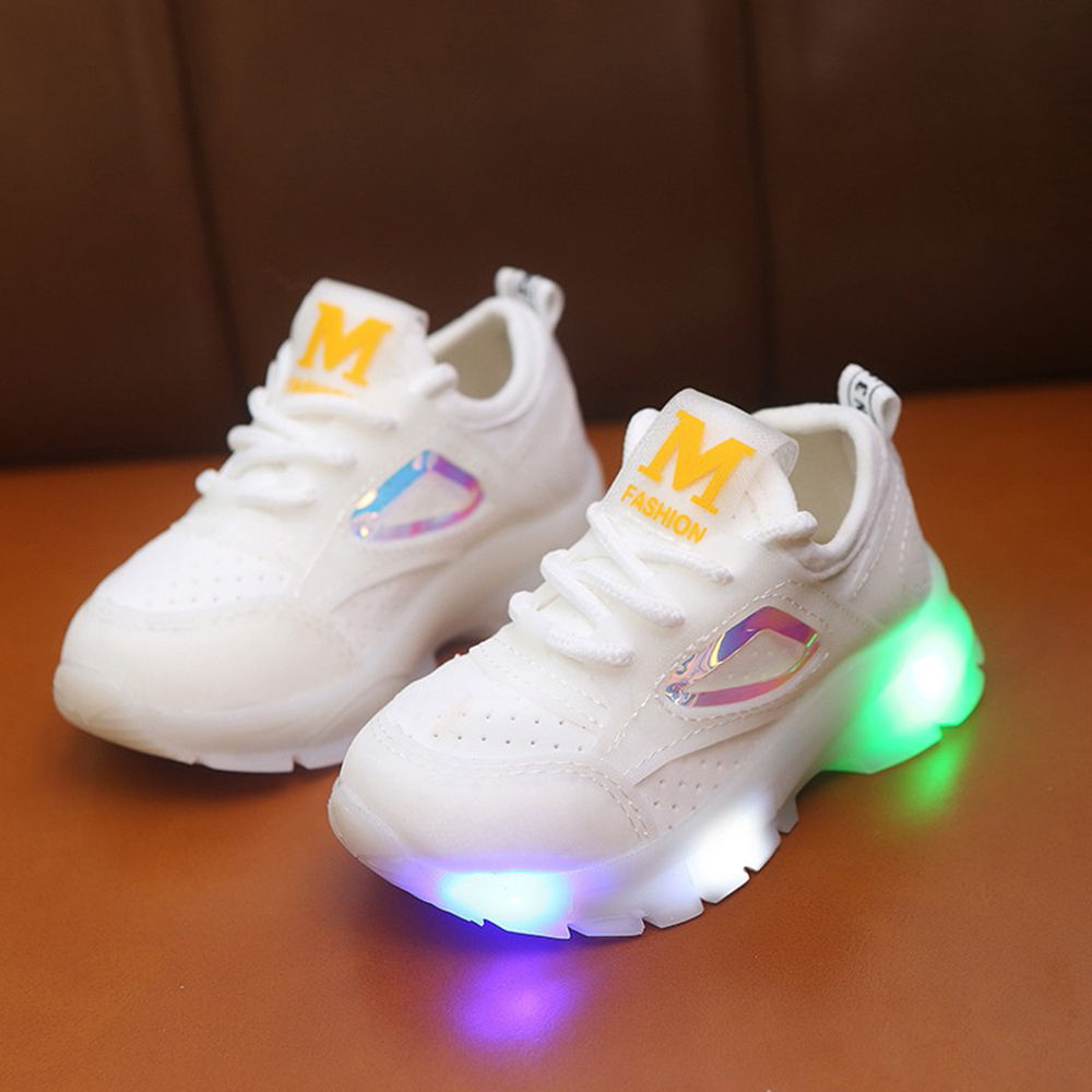 

features led lights are added in the out sole upper