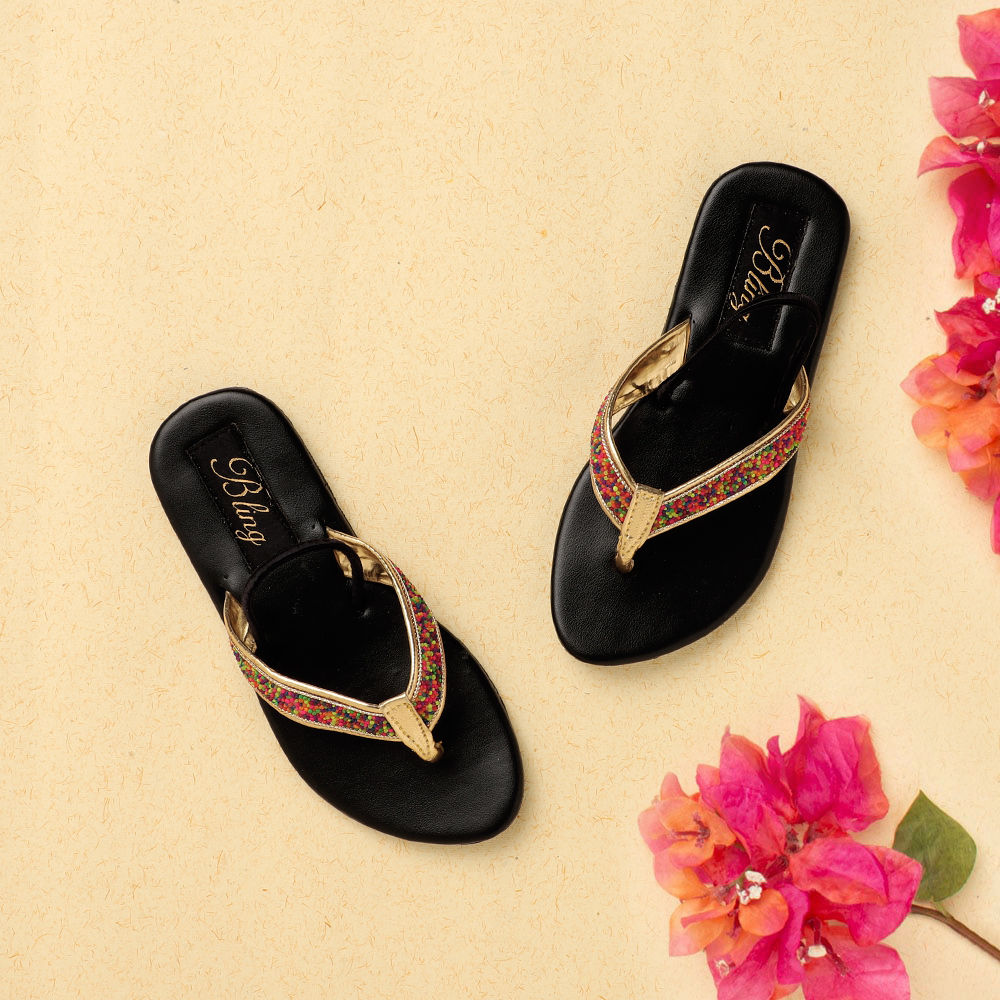 

features upper material fabric sole material pvc the actual product