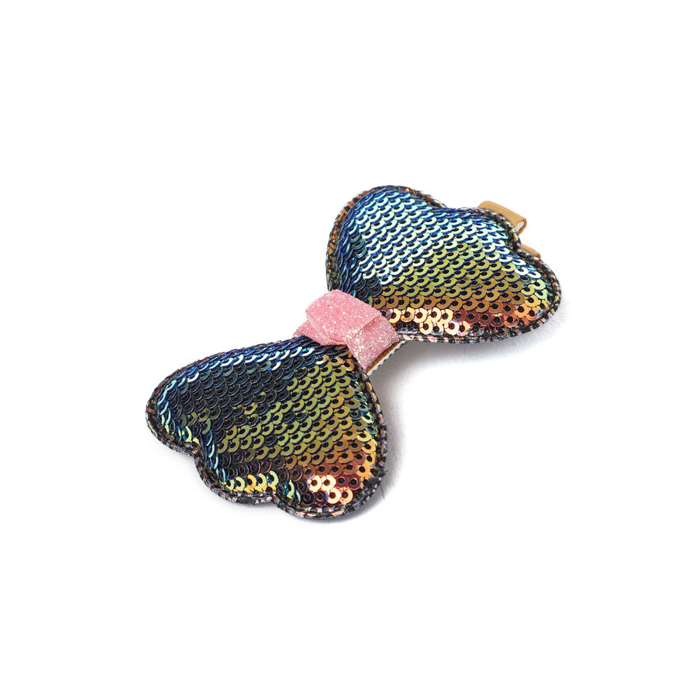 

dress your little girl in this lovely accessories and make