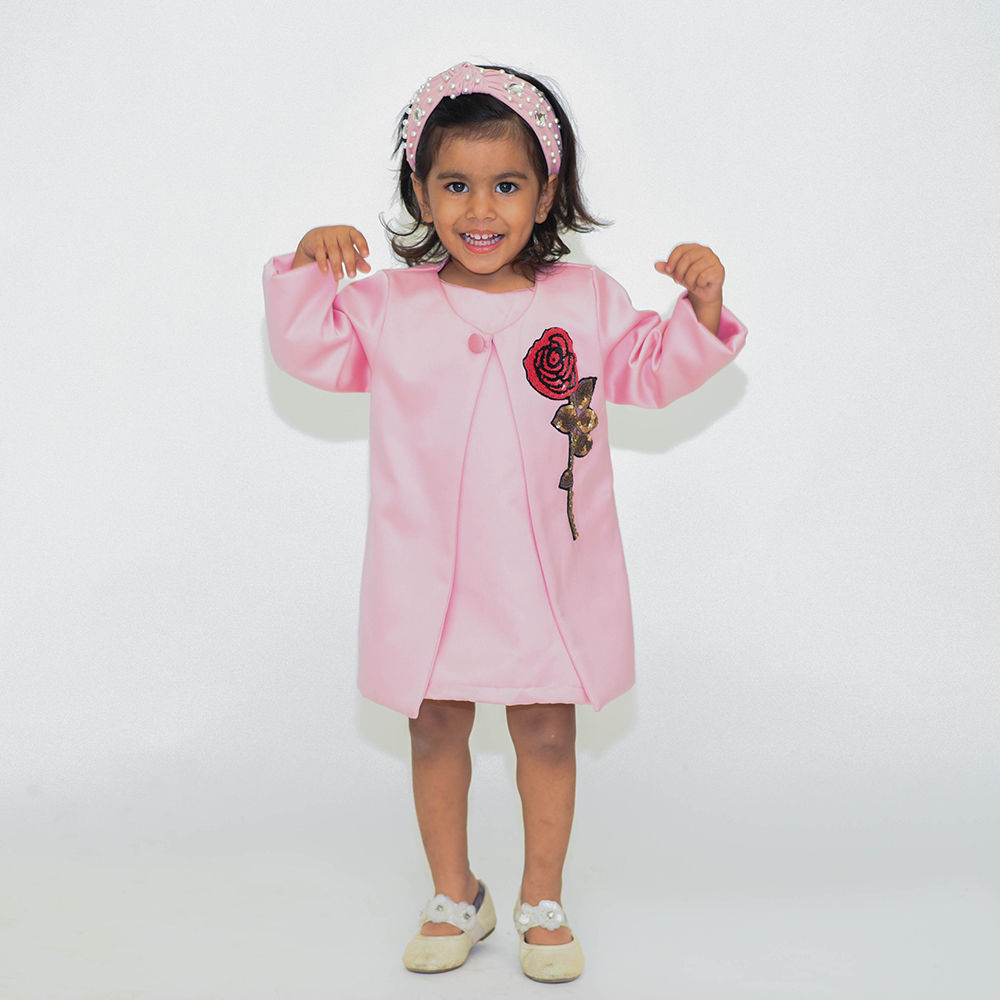 

features material satin the actual product may differ slightly in