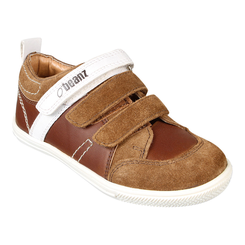 

features upper material leather sole material rubber insole material padded