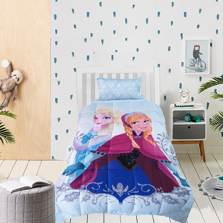 Disney Frozen Winter Hugs Comforter, Standard Single Bedding Size