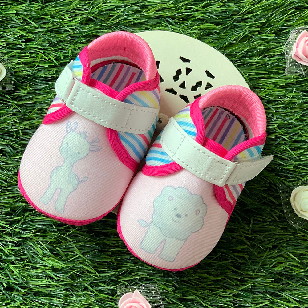 

kazarmax introduces it s brand new line of baby booties