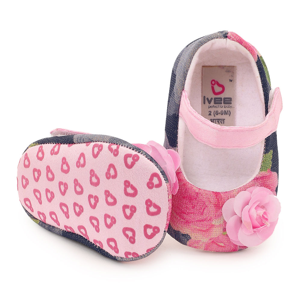 

features inner material cotton outer material textile fabric the actual