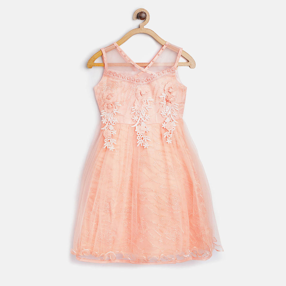 

features material net and lace the actual product may differ