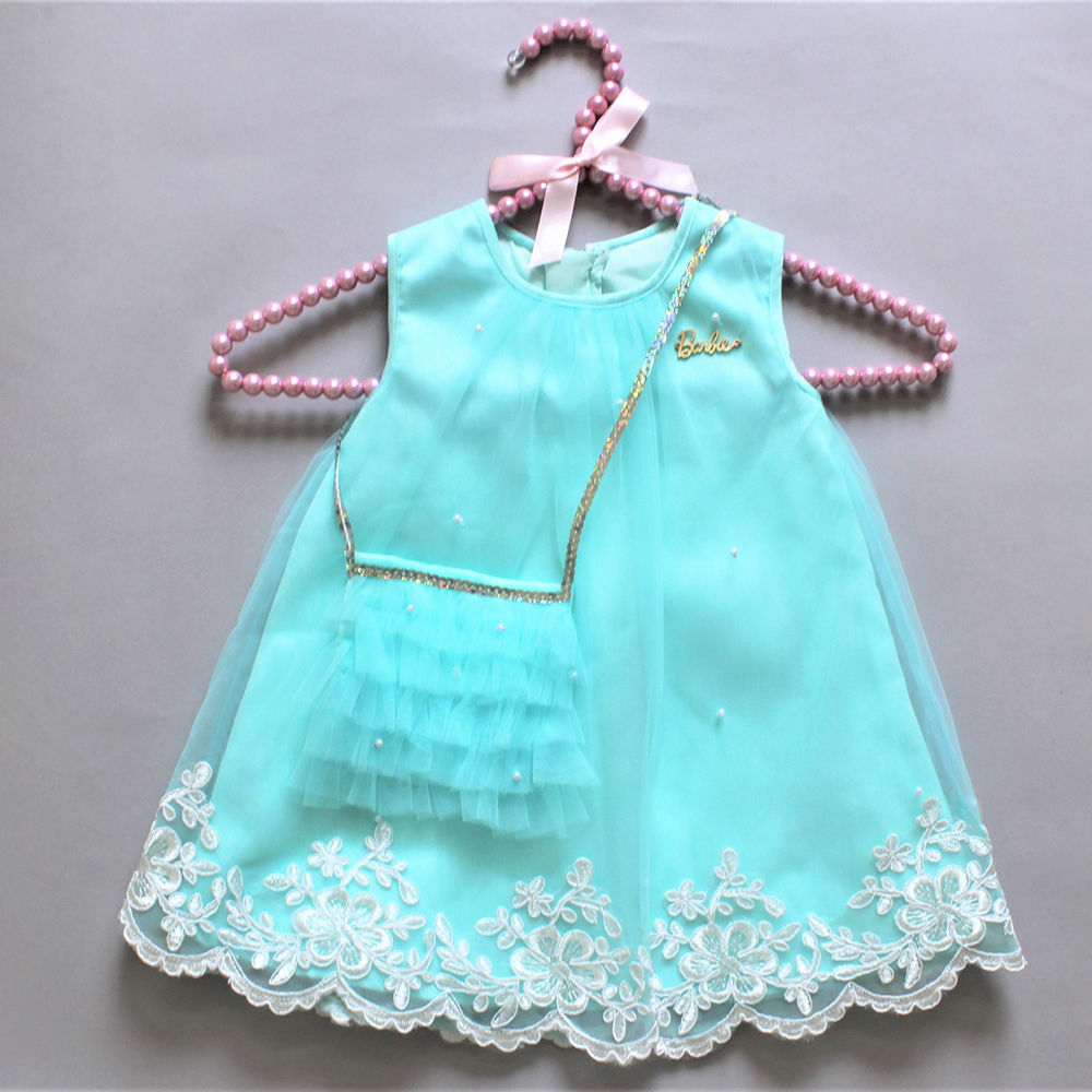 

features material bangalori net the actual product may differ slightly