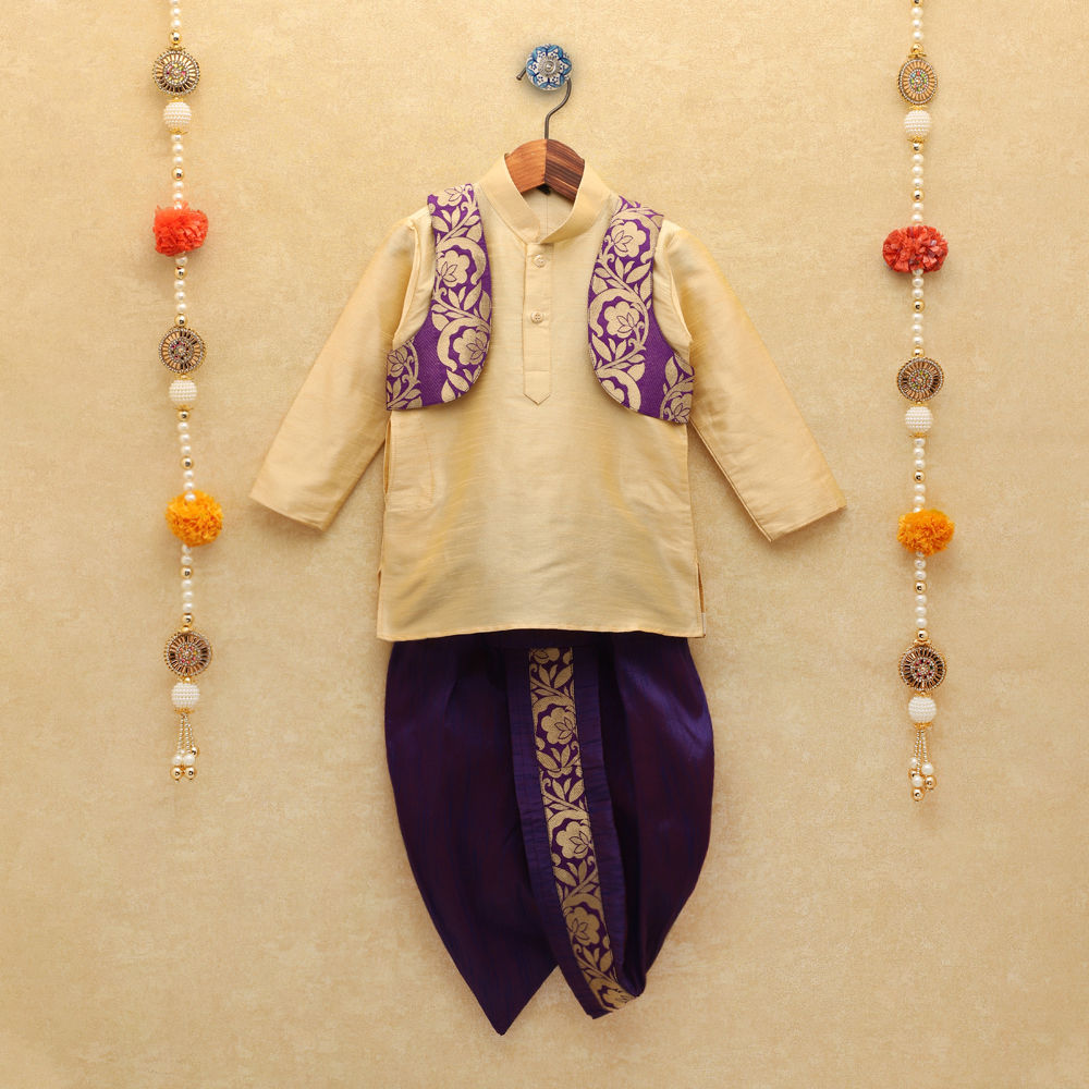 

features material silk blend the actual product may differ slightly
