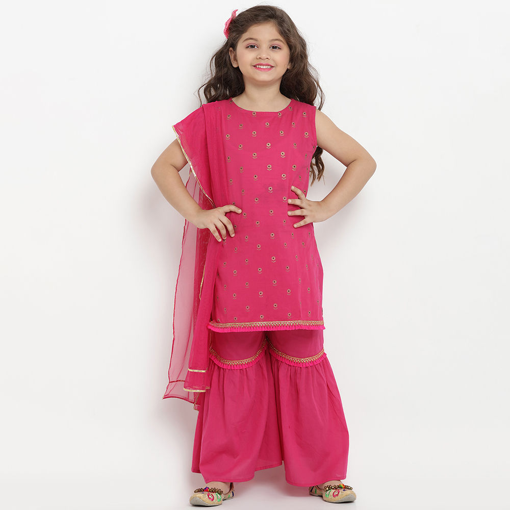 

features fabric cotton the actual product may differ slightly in