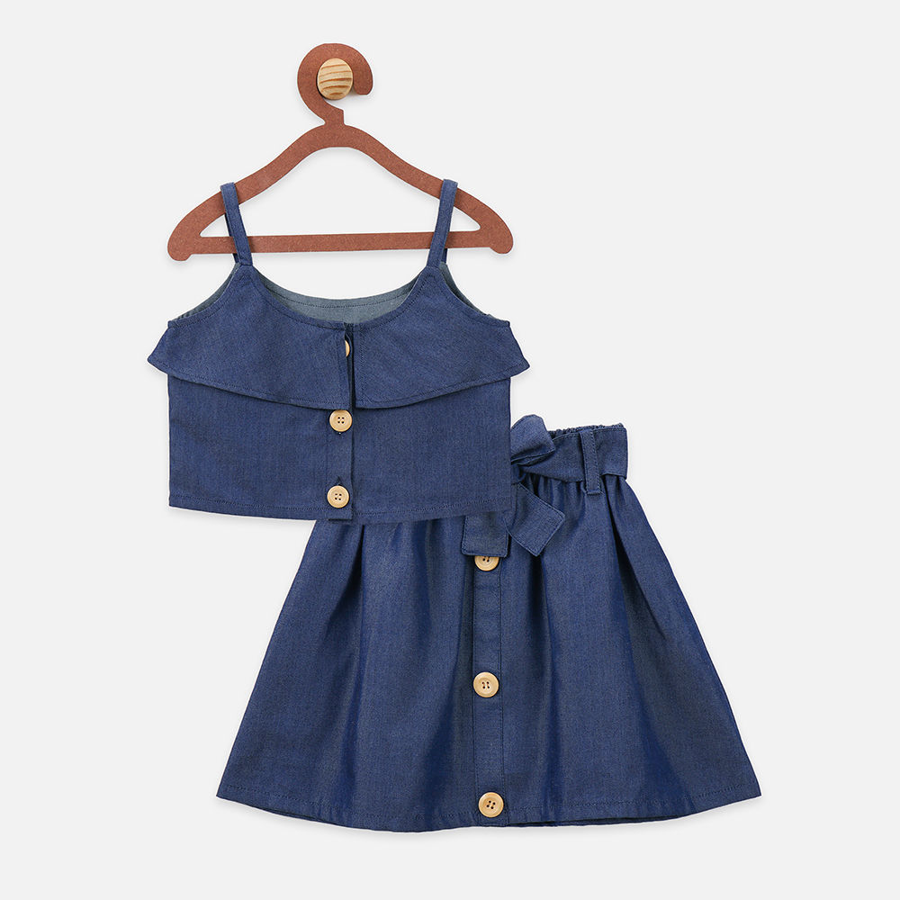 

features material cotton with denim fit type regular the actual