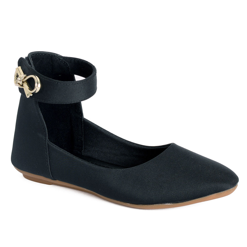 

features upper material synthetic material sole material vulcanized rubber the