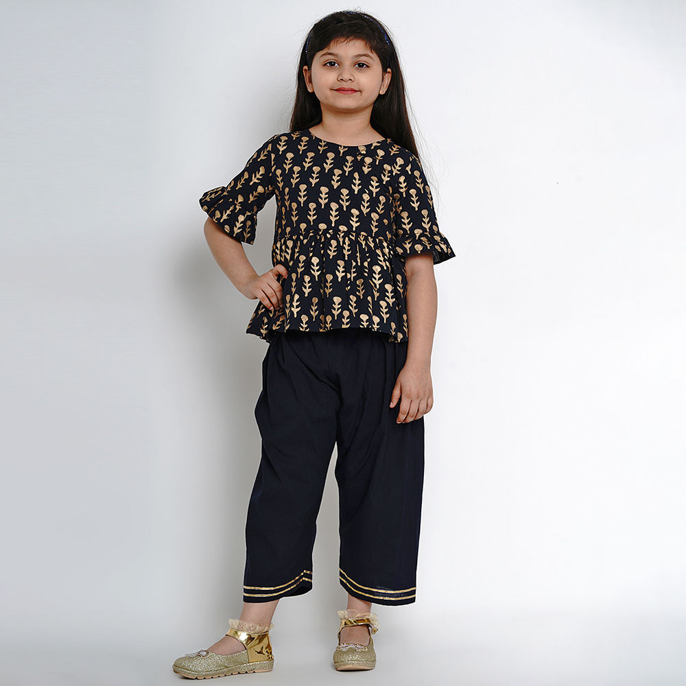 

features material pure cotton the actual product may differ slightly