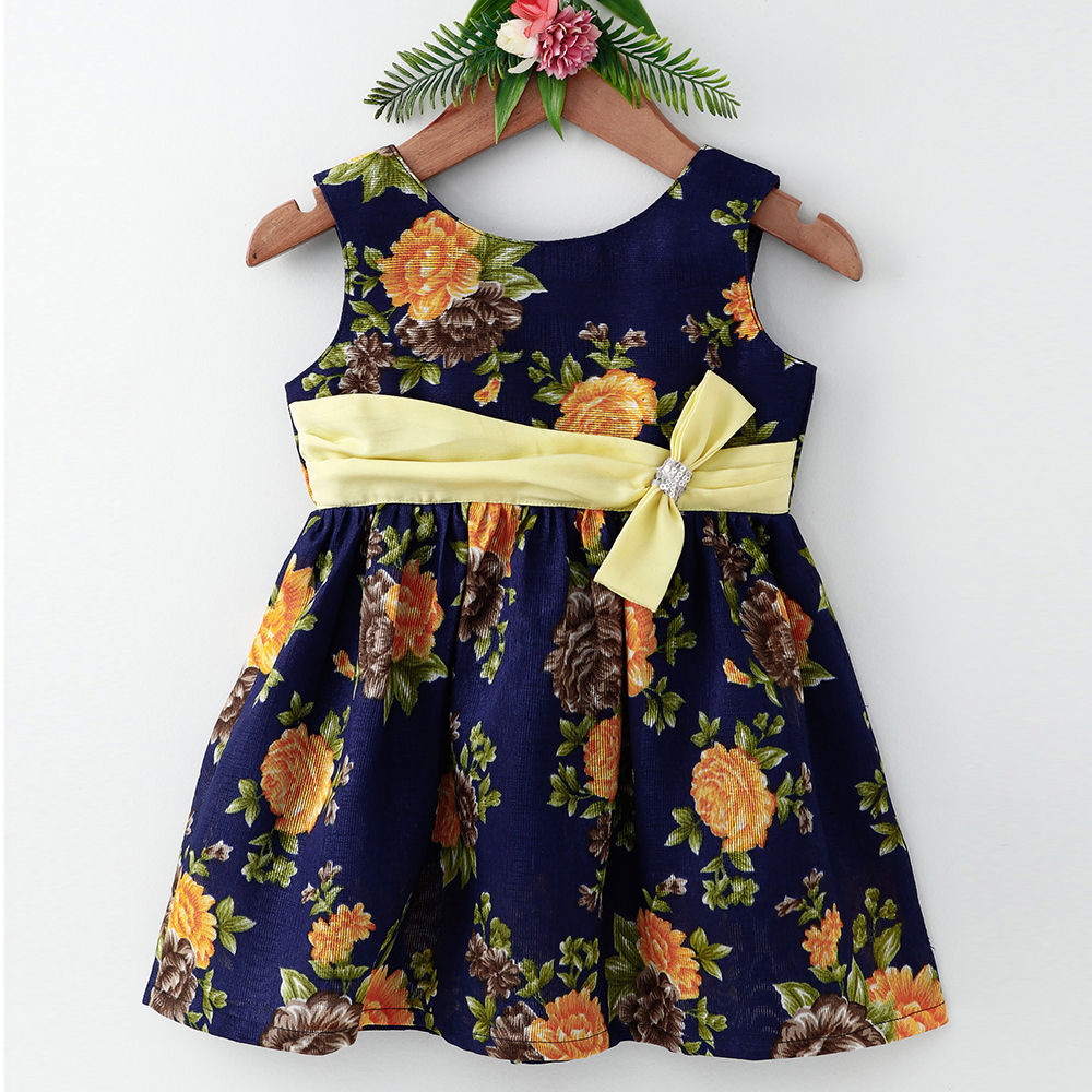 

features material composition 100 cotton the actual product may differ