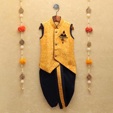 

features material silk blend the actual product may differ slightly