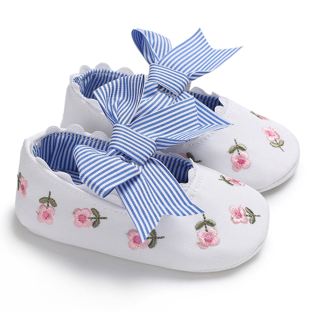 

features upper material 100 fabric sole material 100 fabric the