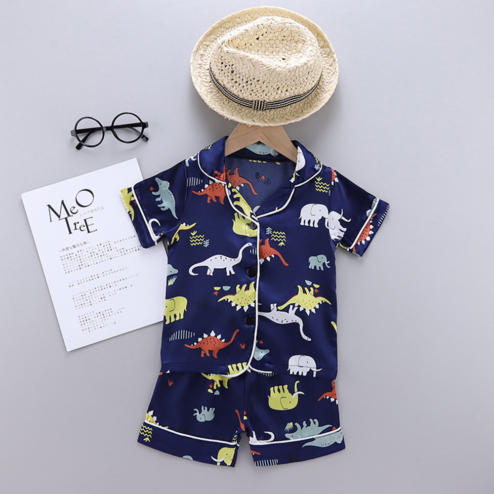 

features material 100 polyester the actual product may differ slightly