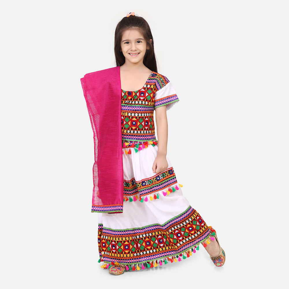 

features material rayon the actual product may differ slightly in