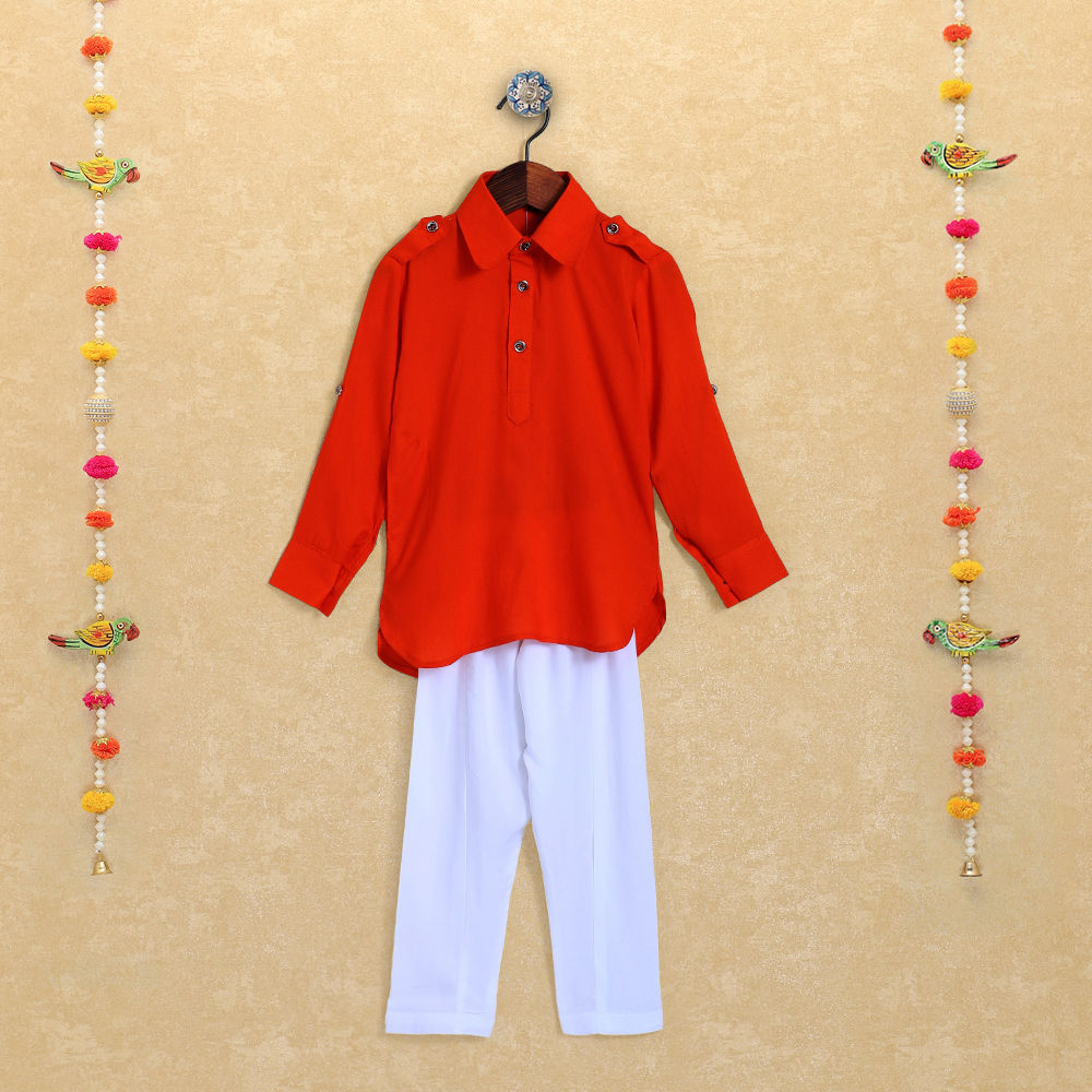 

features material silk blend the actual product may differ slightly