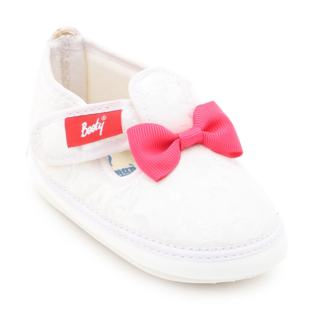 

features material foam padded fabrics the actual product may differ