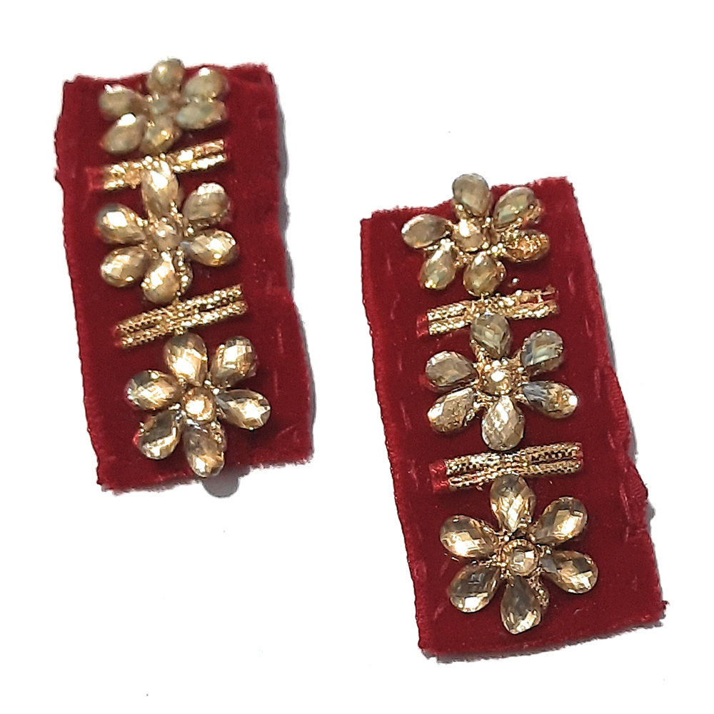 

dress your little girl in this lovely accessories and make