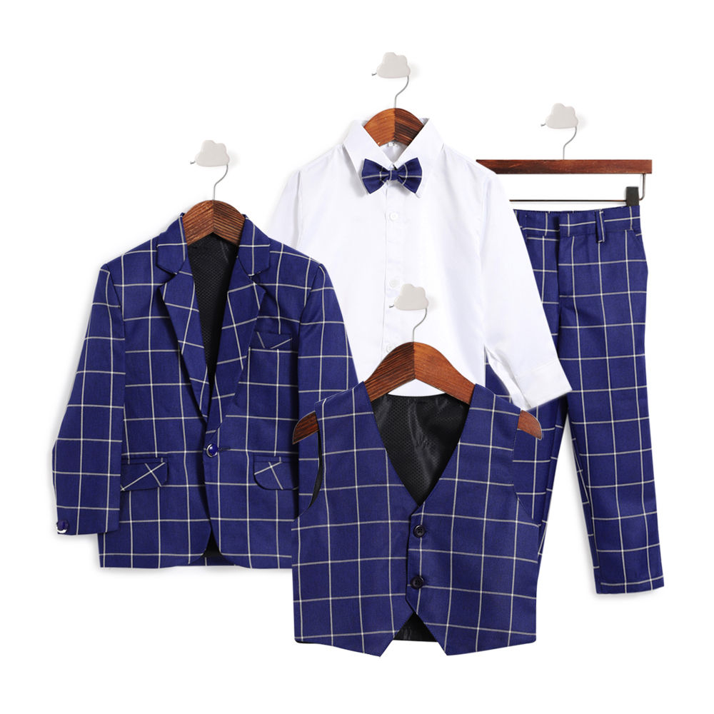 

this coat set of jeetethnics is a stylish wear for