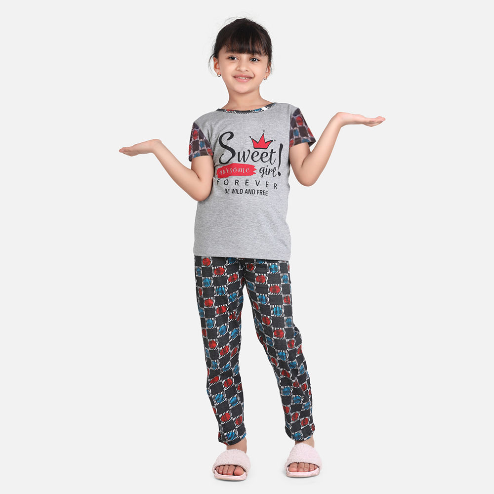 

features material 100 cotton the actual product may differ slightly