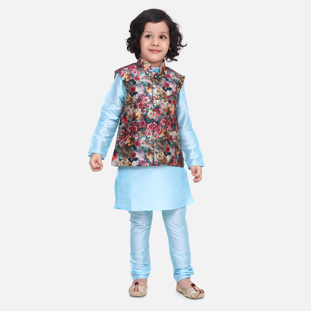 

features material silk the actual product may differ slightly in