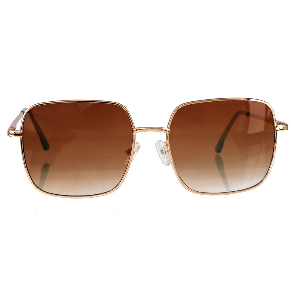 

this product in display has lens made of quality polycarbonate
