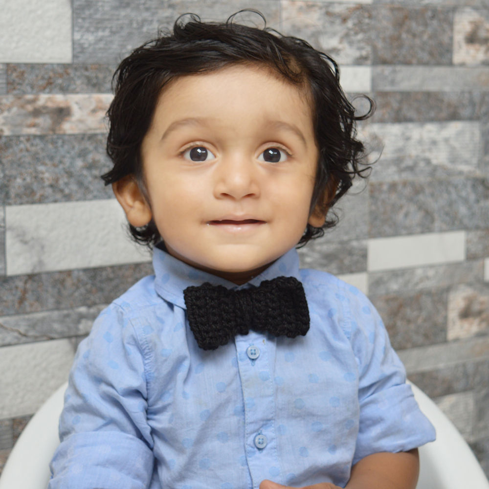 

100 handmade crochet baby bow tie made by good quality