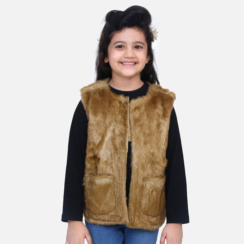 

features material fur the actual product may differ slightly in