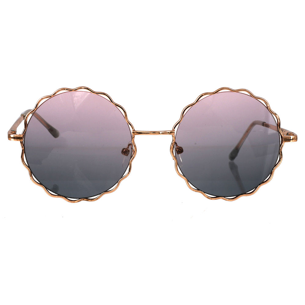

this product in display has lens made of quality polycarbonate