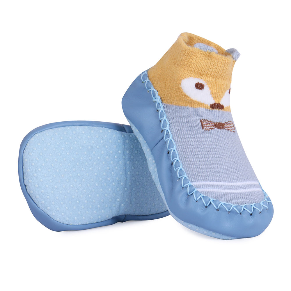 

features upper material cotton sole material cotton the actual product